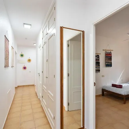 Casa Kiky, Boho-chic With Botanical Garden Vila *