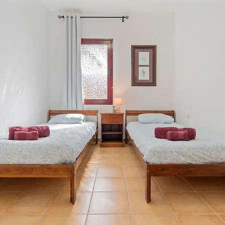 Vila Casa Kiky, Boho-chic With Botanical Garden La Oliva