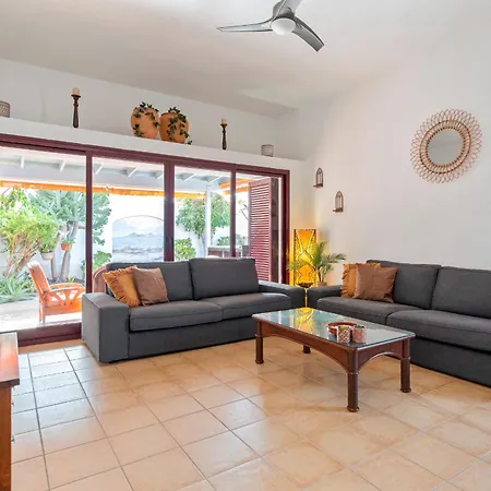 Willa Casa Kiky, Boho-chic With Botanical Garden La Oliva
